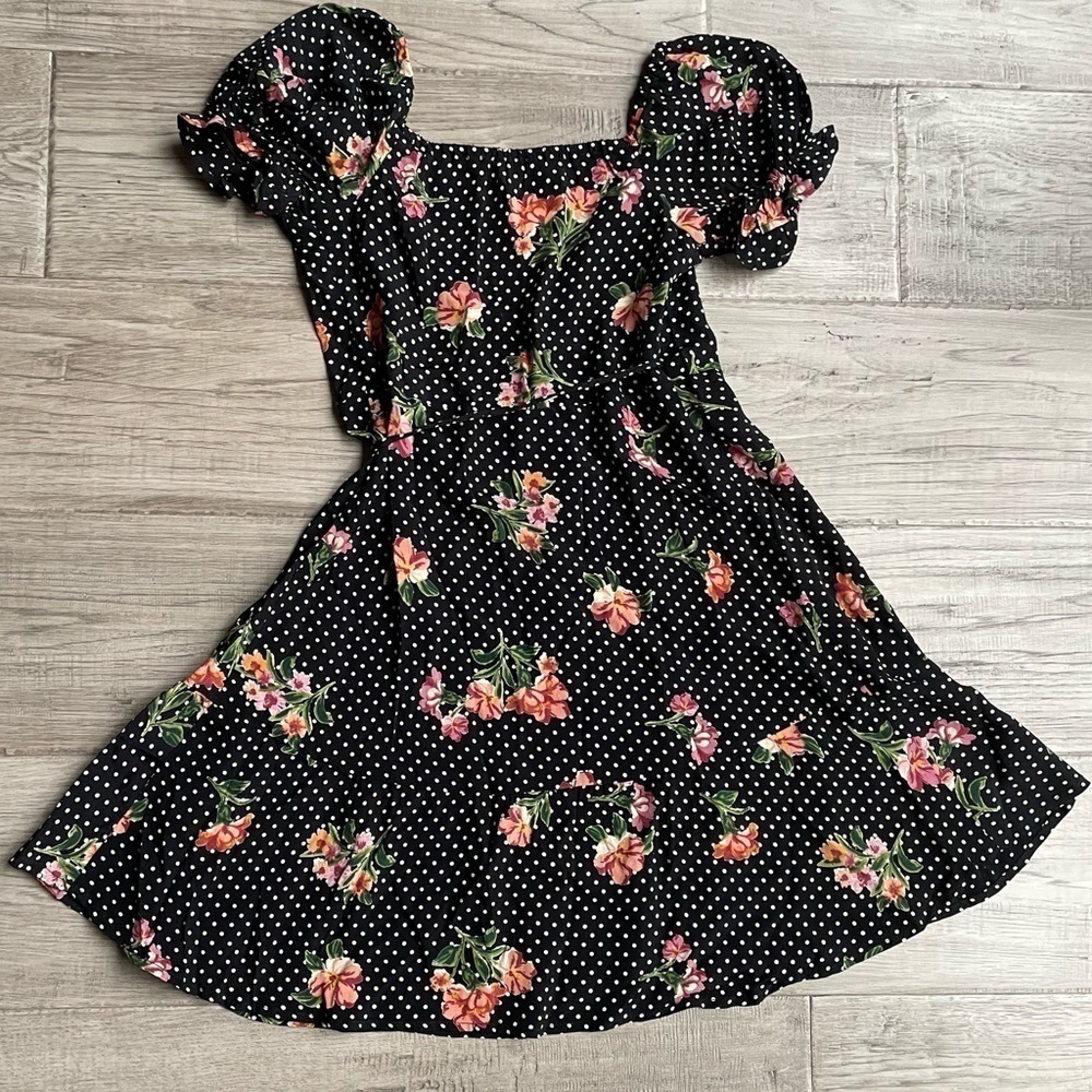 Flynn Skye Annabelle Mini Wrap Dress Polka Dot Floral Pattern V Neck Black SZ XS - Picture 4 of 14